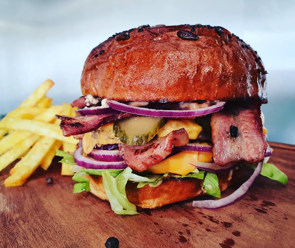 RO FESTIN - food truck - Burgers, Shaorma, Mici, Frites maison — food truck Burgers à Nanterre