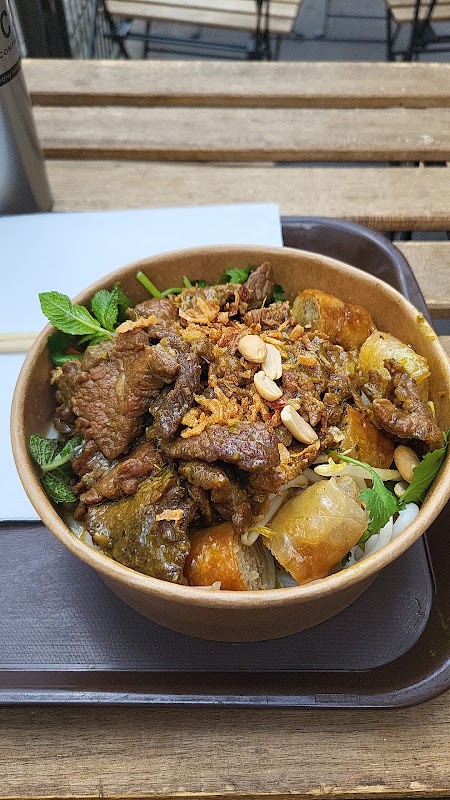 Street food station — food truck Asiatique à Boulogne-Billancourt