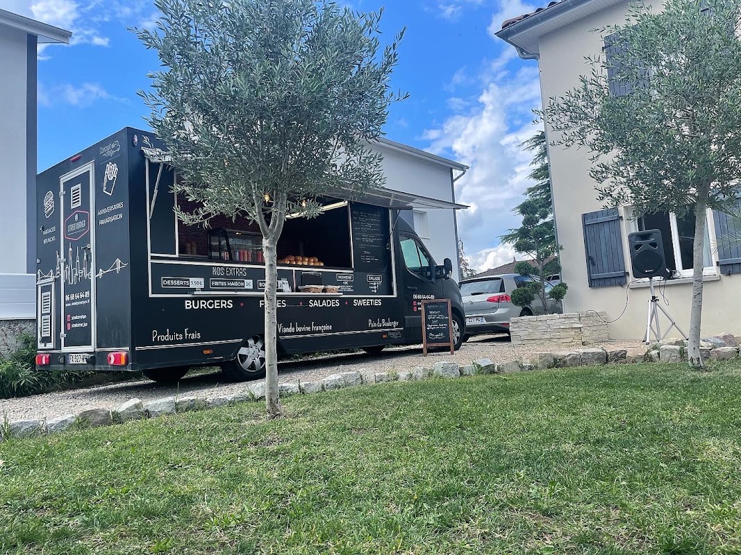 Locationfoodtruck — food truck Autre à Lyon