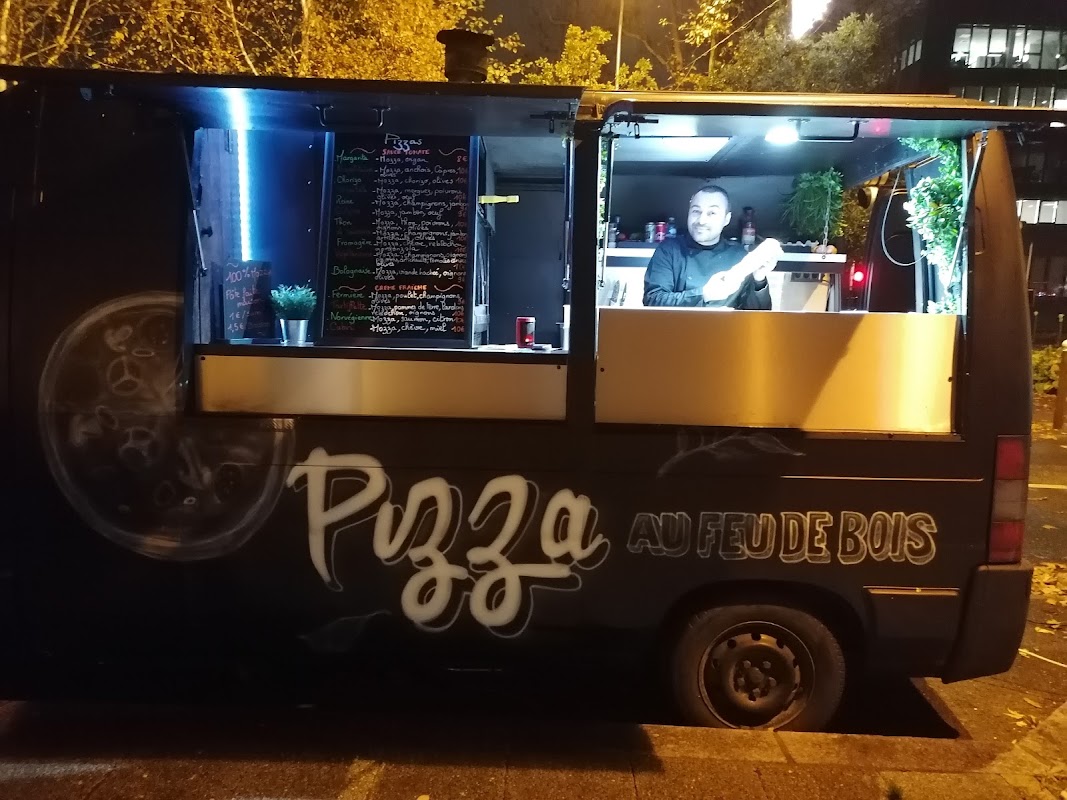 Samino pizza, camion au feu de bois — food truck Pizza à Créteil